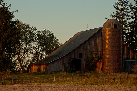 Hwy 1 Barn Sunset